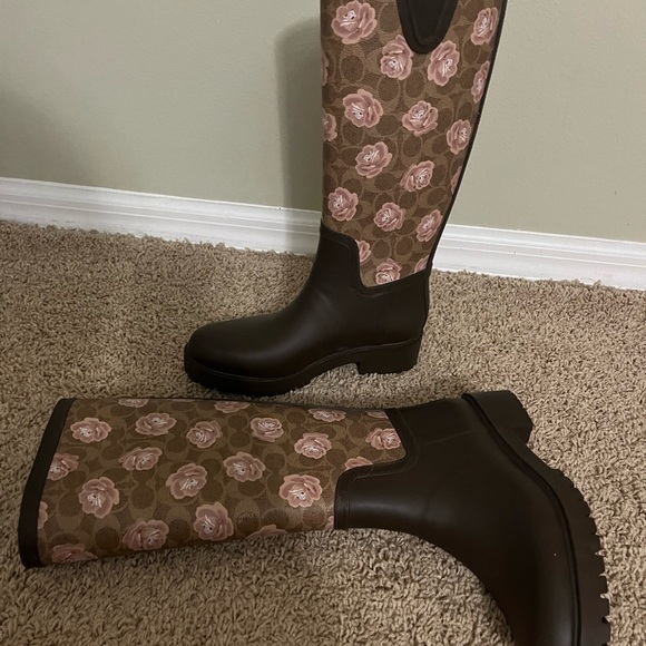 Coach Rainboot with Signature Print - Picture 2 of 4
